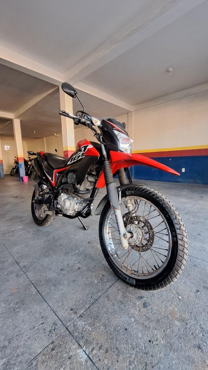 HONDA BROS 160 ESDD FRENTE DIREITA